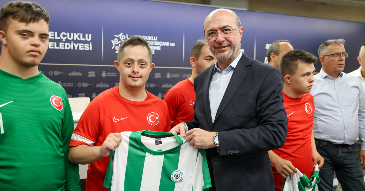 Konya’da Başkan Pekyatırmacı Down Sendromlu Milli Takımla buluştu